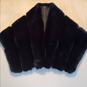 Caracilia Women Faux Fur Wrap/Shawl